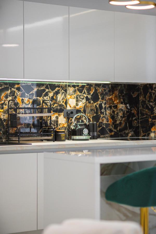 Δvo Luxury Apartment อายิโอสนิโกลาโอส ภายนอก รูปภาพ