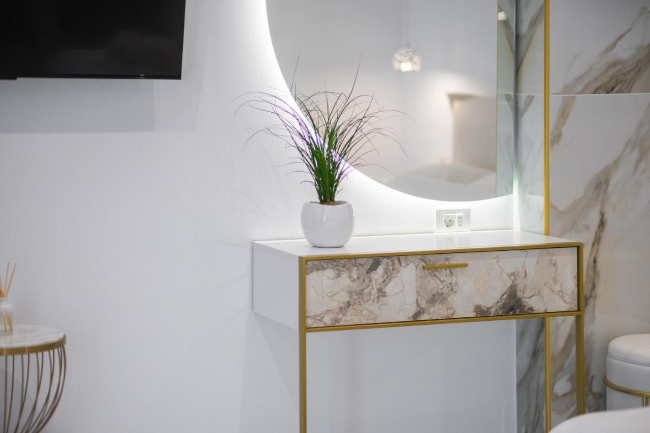 Δvo Luxury Apartment อายิโอสนิโกลาโอส ภายนอก รูปภาพ