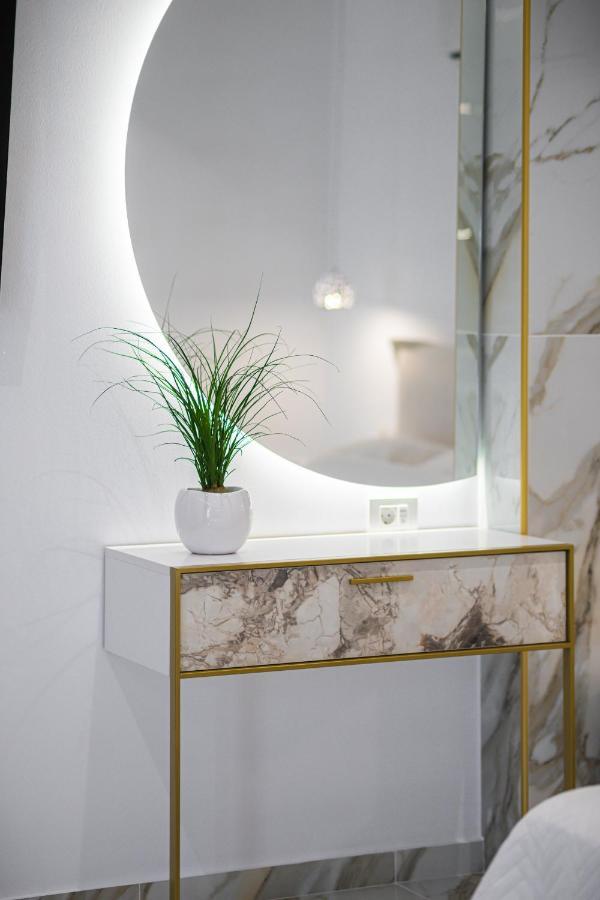 Δvo Luxury Apartment อายิโอสนิโกลาโอส ภายนอก รูปภาพ