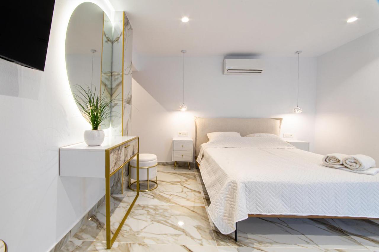 Δvo Luxury Apartment อายิโอสนิโกลาโอส ภายนอก รูปภาพ