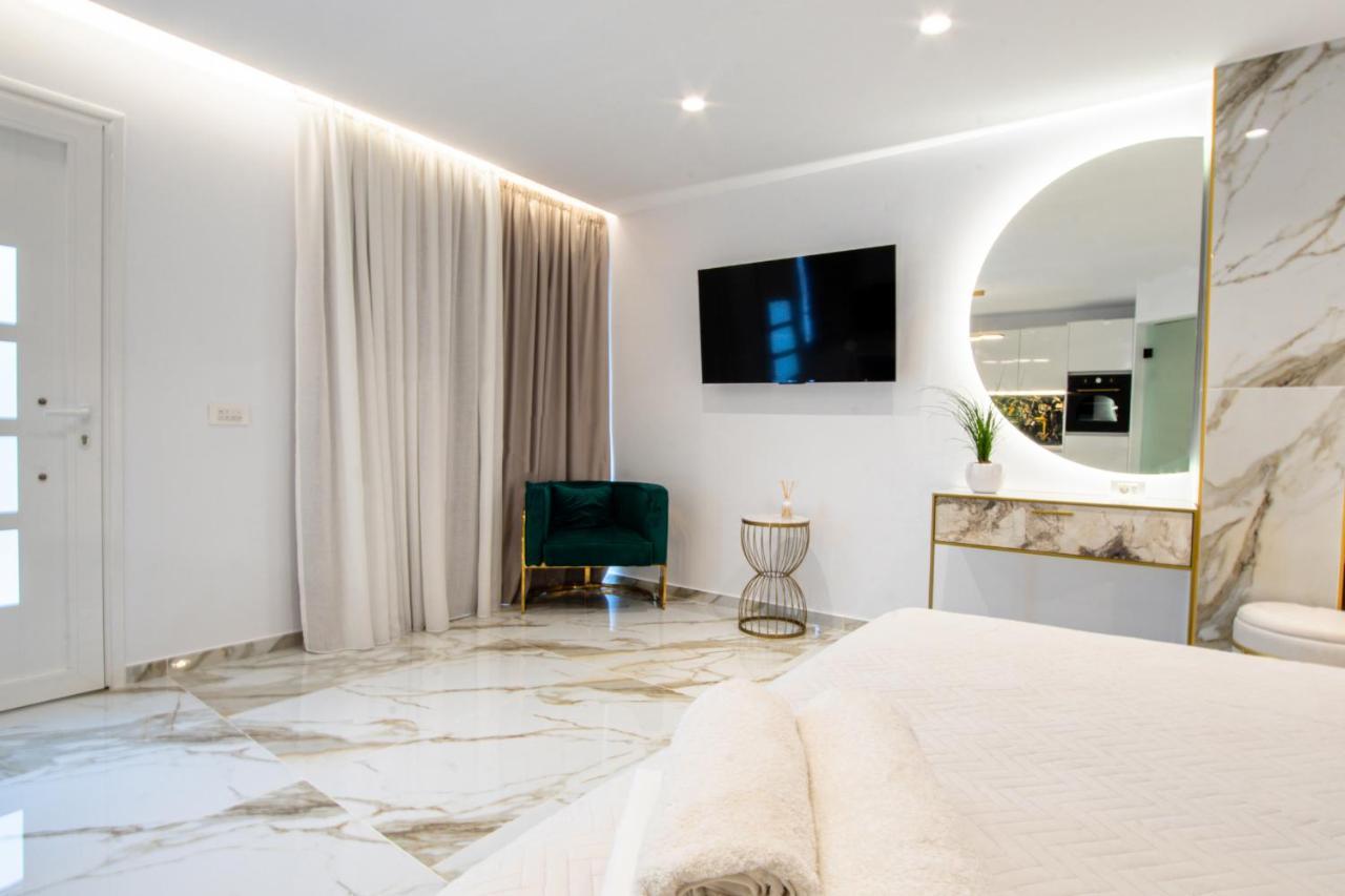 Δvo Luxury Apartment อายิโอสนิโกลาโอส ภายนอก รูปภาพ