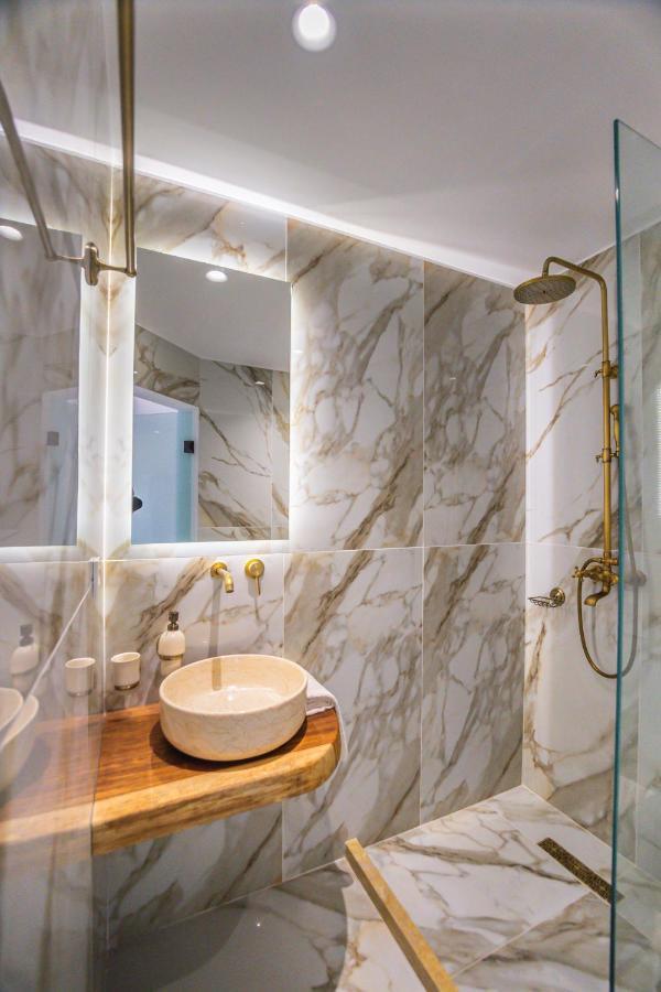 Δvo Luxury Apartment อายิโอสนิโกลาโอส ภายนอก รูปภาพ