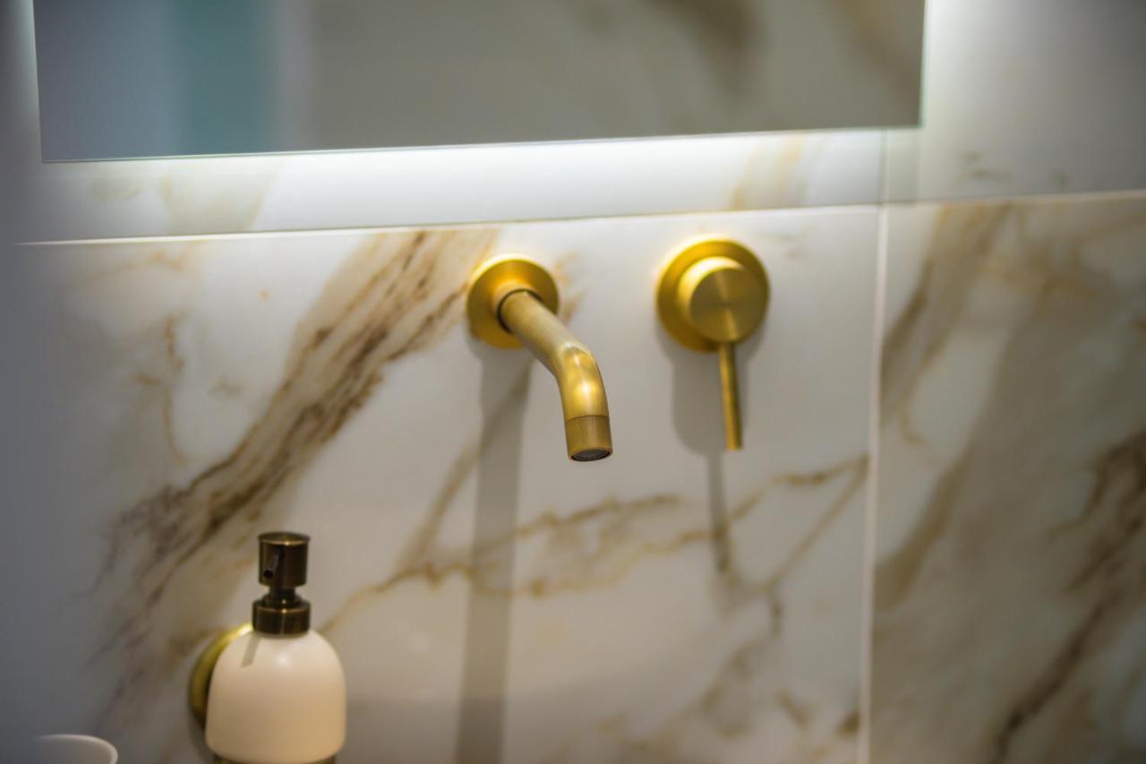 Δvo Luxury Apartment อายิโอสนิโกลาโอส ภายนอก รูปภาพ